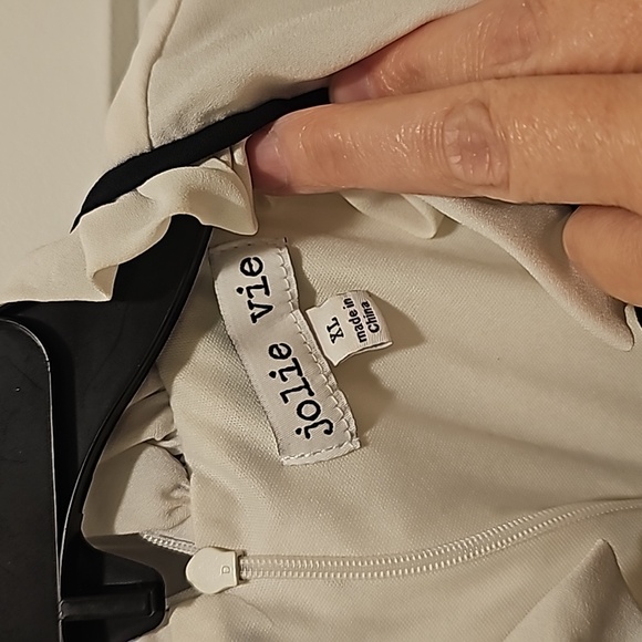 Jolie Vie Dress - Picture 3 of 5